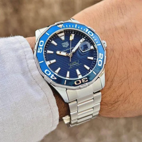Aquaracer Diver Watch