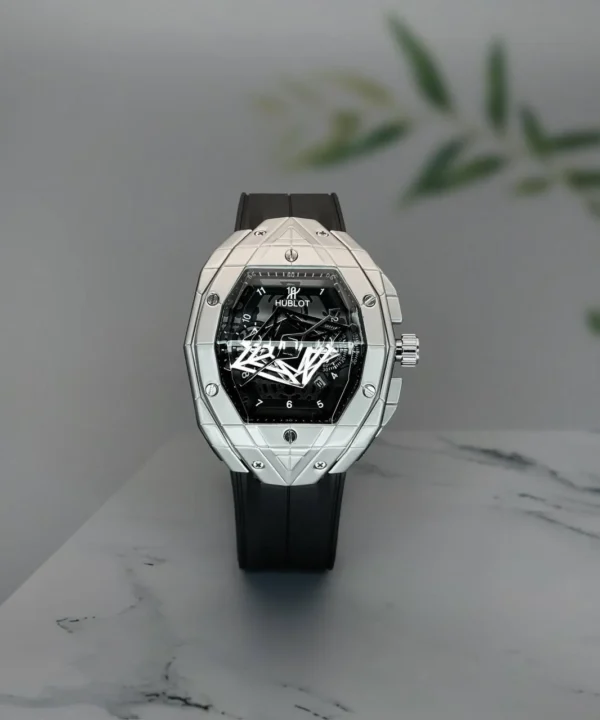 UNICO Sang Bleu Classic Watch