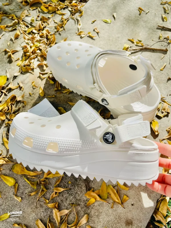 Hiker Full White Clogs