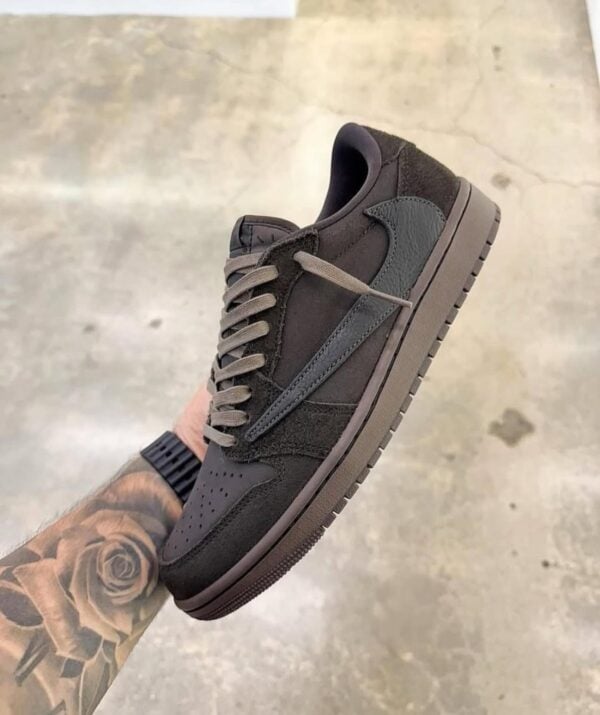 Air 1 Travis Scott Velvet Brown Sneakers