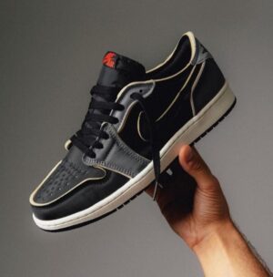 Air Jordan 1 Black Smoke Sneakers