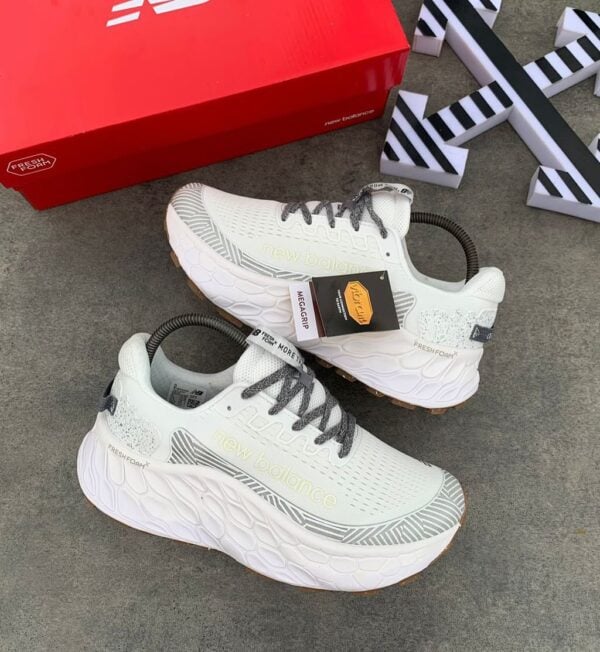 Fresh Foam X More Trail V3 Light Grey
