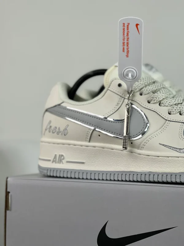 Airforce 1 Beige Sneakers