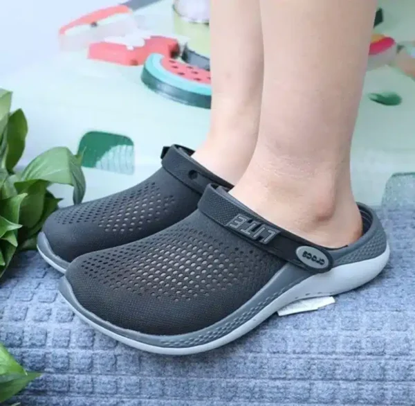 LiteRide 360 Black Clogs