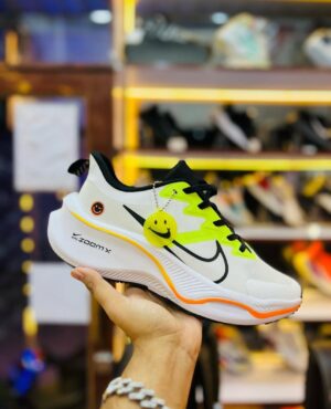 Zoom X Smile White Black Running Shoes